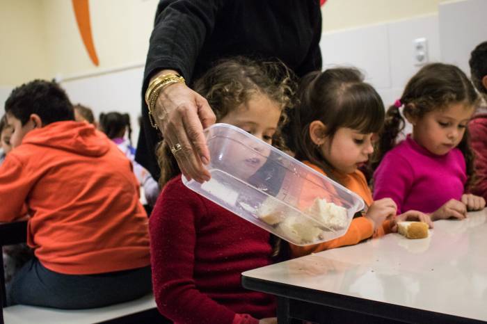 Processo é destinado a filhos de servidores que atuam na escola pretendida, alunos com menos de 12 anos que possuem irmãos nas Emeis e Emefs de interesse, estudantes com deficiência e menores de idade sob guarda de mulher vítima de violência