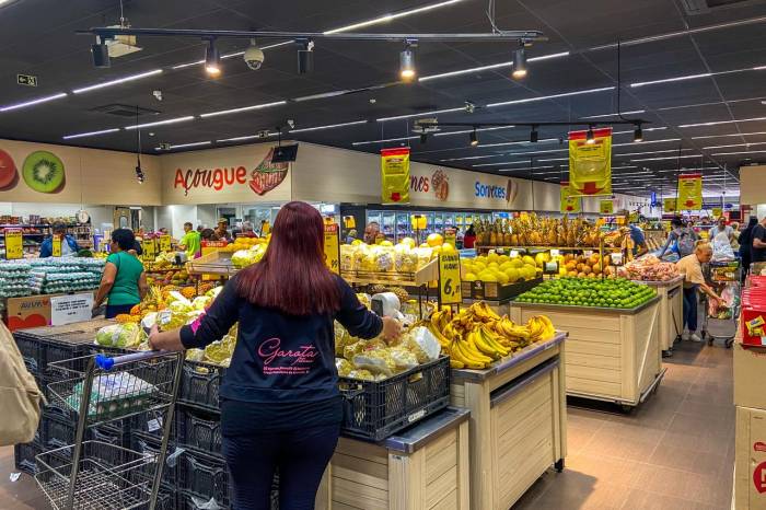 Valor do Cesto Básico sofre aumento de 4,83%, aponta o Procon Pelotas