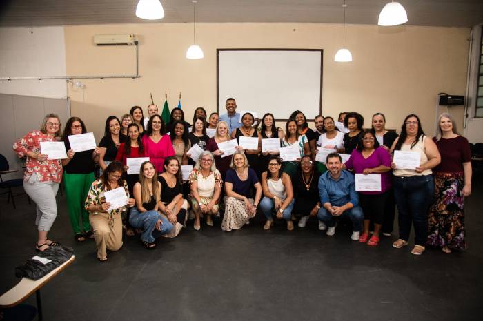 Alunos são educadores sociais da Secretaria de Assistência Social e membros de famílias encaminhadas pelo Poder Judiciário