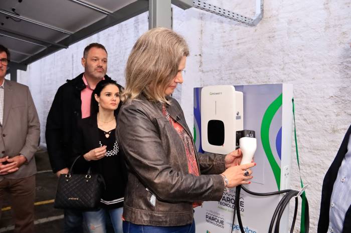 Prefeita Paula prestigia o lançamento de projetos de inovação e sustentabilidade