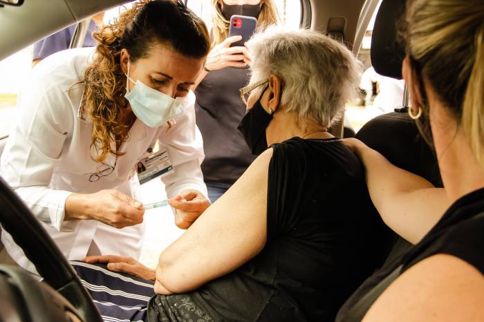 Imunização para a faixa etária começa nesta quarta-feira (10) nas UBSs
