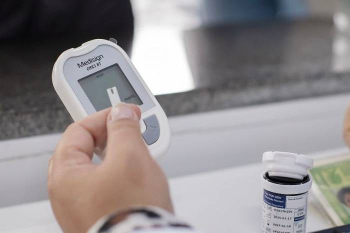 Diabéticos cadastrados como pacientes do SUS, usuários do aparelho e fitas, devem trocar o equipamento nesta quinta e sexta-feira (13 e 14) na Farmácia Municipal