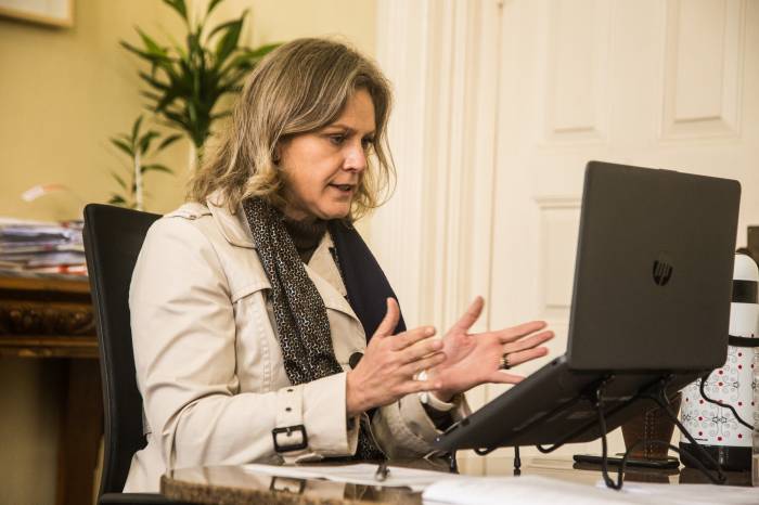 Prefeita, por vídeo, dá continuidade a diálogos, para mediação com a administração e atendimento de pleitos