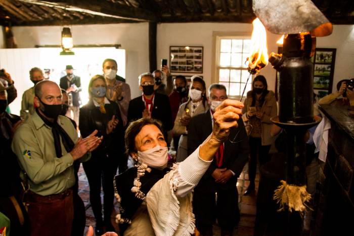 Este ano os Festejos Farroupilhas tem como tema "Caminhos de Anita", em alusão ao bicentenário do nascimento de Anita Garibaldi