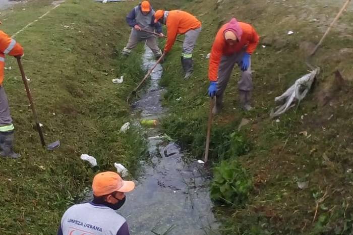Atividades desenvolvidas pela Prefeitura iniciaram-se na segunda-feira (24), e contemplarão todas as vias da localidade