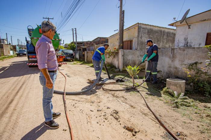 Fernando Marroni acompanhou as atividades de zeladoria na manhã desta sexta-feira (3). Ações ocorrem em vários pontos da cidade