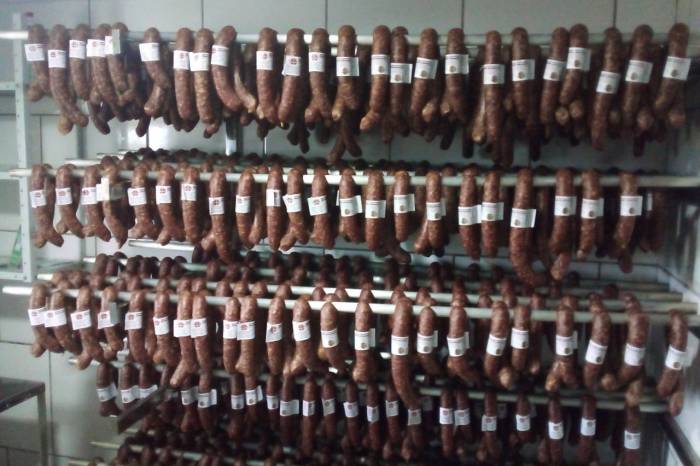 Embutidos Neitzke e Cordeiro Klug Premium podem comercializar seus produtos em todo o Estado