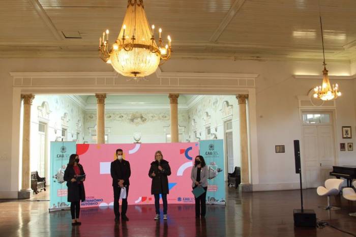 O evento, promovido pelo Conselho de Arquitetura e Urbanismo do Rio Grande do Sul, ocorre de forma presencial e virtual, nos dias 26 e 27, na Bibliotheca Pública Pelotense