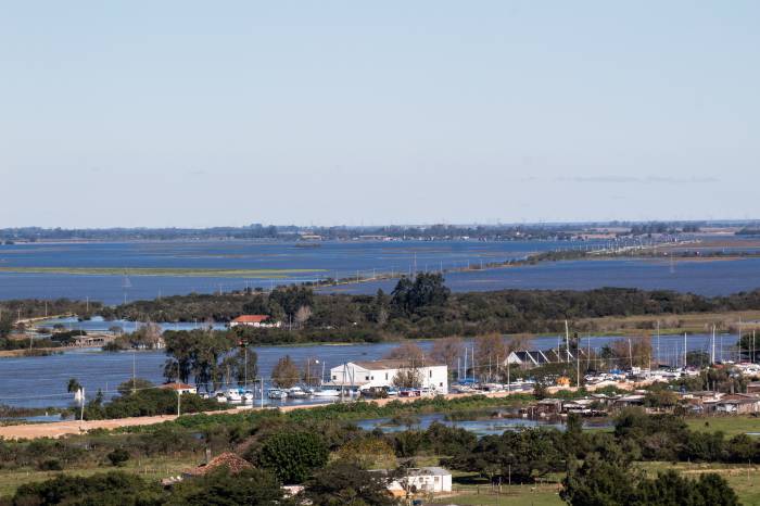 Nível do canal São Gonçalo ultrapassa recorde histórico na noite desta quarta-feira (15), de 2,89 metros, um centímetro acima da cota de domingo (12) e da histórica enchente de 1941