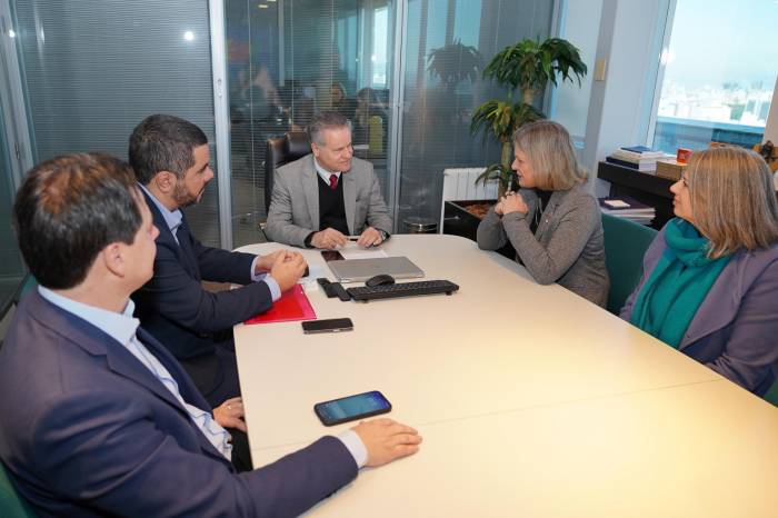 Paula reuniu-se com presidente do Tribunal de Contas e com os secretários de Sistemas Penais e Sócioeducativos e de Segurança para tratar de temas relativos à segurança pública e ao Programa de Convivência Urbana