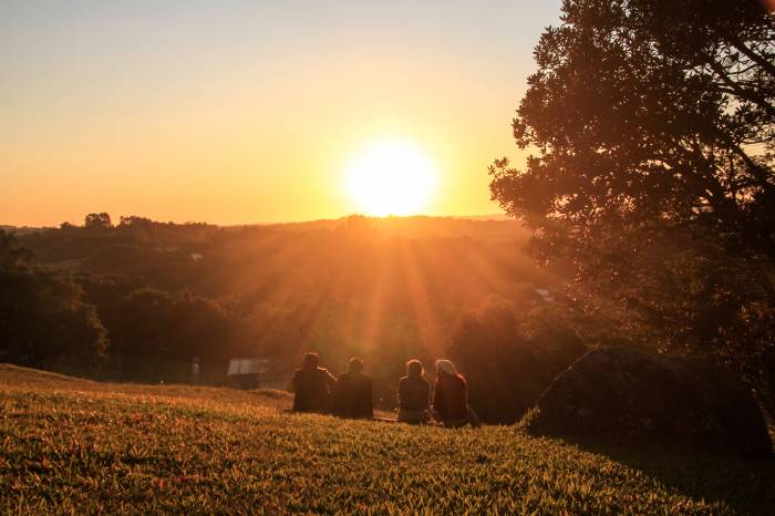 No dia 6 de outubro, serão debatidas ações coordenadas para o desenvolvimento rural, abrangendo as rotas da Serra dos Tapes e as tradições gaúchas