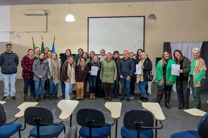 Instituições com novas equipes eleitas pela consulta popular, faziam parte das escolas que estavam com direções pró-tempore