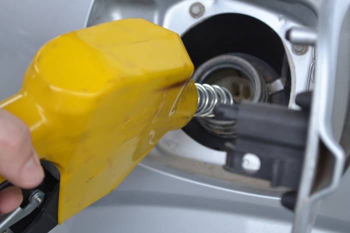 Gasolina registrou aumento de 0,82%; preços do etanol e o diesel tiveram queda de 2,33% e 3,17 %, respectivamente