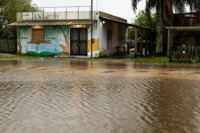 Defesa Civil e SAS se organizam para socorrer moradores de áreas de risco em caso de nova enchente