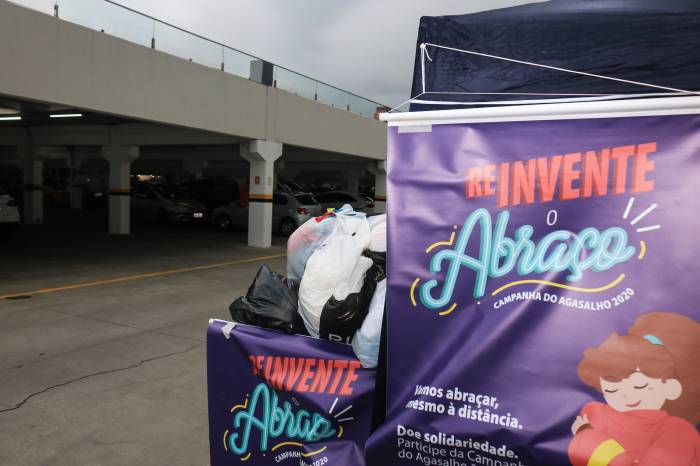 Quem quiser doar é só chegar, e nem precisa sair do carro