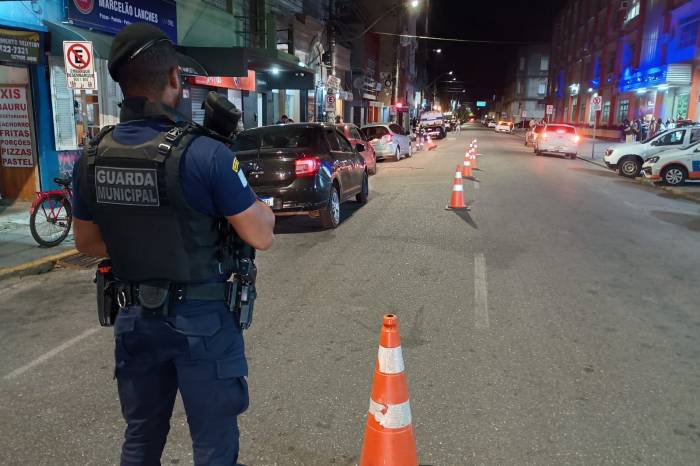 Prefeitura reúne órgãos de segurança para prevenir irregularidades e garantir o sossego público