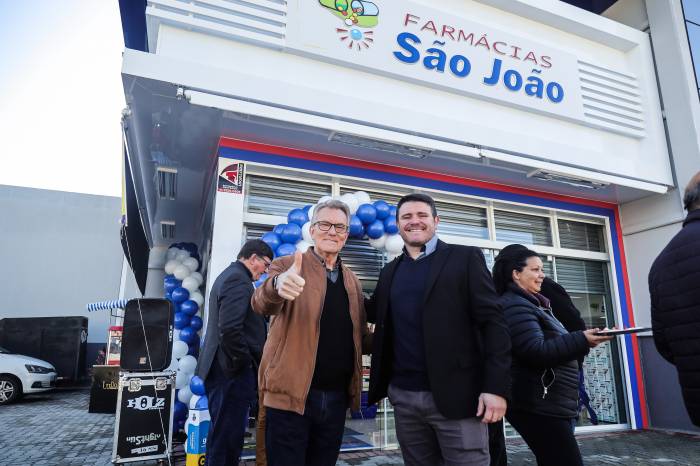 Nova filial de empresa do ramo de medicamentos foi aberta oficialmente nesta terça-feira (30)