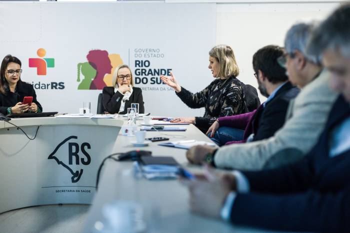 Prefeita Paula expôs dificuldade enfrentada pelos hospitais filantrópicos, para manutenção dos serviços oferecidos pelo SUS, à secretária estadual de Saúde, Arita Bergmann