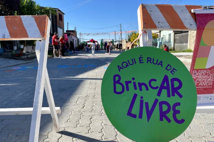 A tarde de domingo foi de atividades para as crianças do bairro