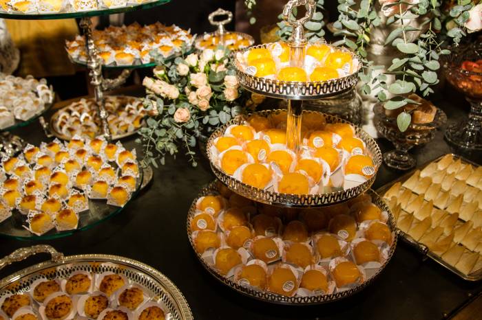 Ação da Prefeitura em parceria com o Sebrae comemora o Dia da Doceira e oportuniza a comercialização dos doces pelotenses no espaço destinado à futura Rua do Doce