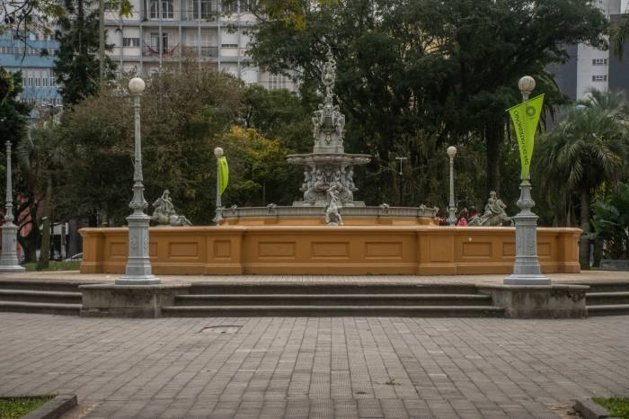 Diariamente, até sexta-feira, programação atende ao propósito da reinserção social