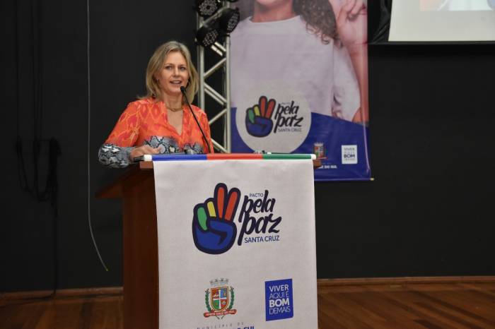 Política pública executada em Pelotas, que reduziu cerca de 90% dos homicídios, serviu de exemplo para implementação do programa de prevenção à violência no município do Vale do Rio Pardo. Prefeita participou do lançamento nesta quinta-feira