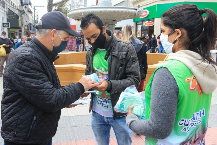 Ação em parceria com a Prefeitura atuou no Centro e nos bairros de Pelotas