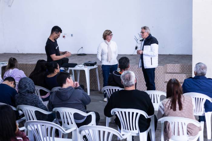 Iniciativa integra o Bairro Empreendedor e contou com a exibição de filme produzido durante o desfile de moda sustentável