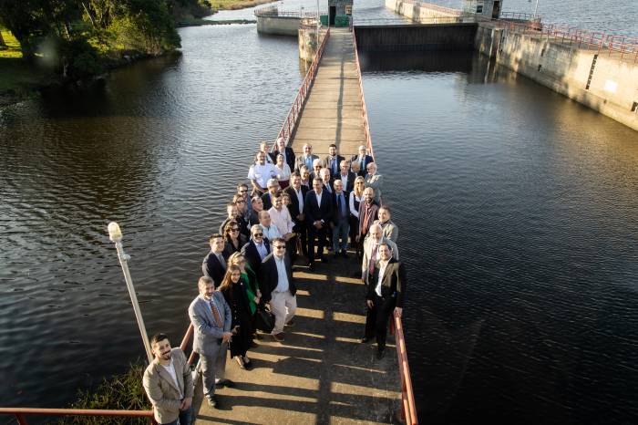Visita à barragem eclusa do Canal São Gonçalo fez parte da comemoração dos 60 anos da Comissão Mista Brasileiro-uruguaia para o Desenvolvimento da Bacia da Lagoa Mirim da Agência da Lagoa Mirim da UFPel
