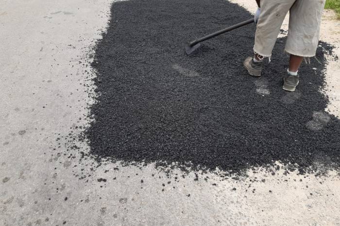 Diversas áreas da cidade foram beneficiadas com consertos nos buracos das vias