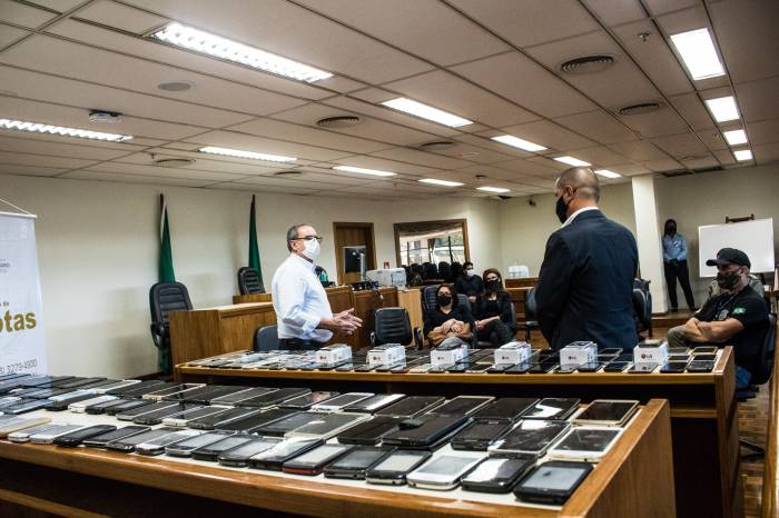 Material, fruto de apreensões pelas forças de segurança, será utilizado por estudantes da rede municipal nas atividades remotas de ensino desenvolvidas durante a pandemia