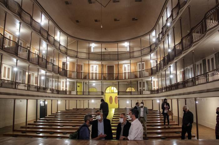 Theatro está na fase final de revitalização e aguarda por mobiliários e equipamentos cenotécnicos