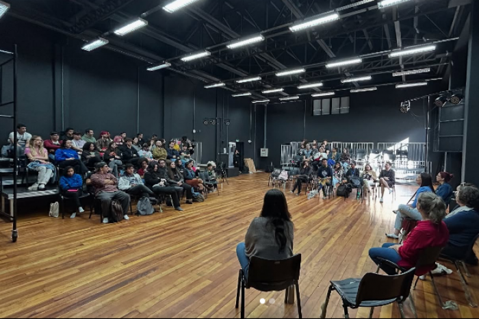 Sonho Sombra Silêncio fará as duas primeiras apresentações gratuitas na Sala Carmen Biasoli, nos dias 25 e 26/4, com recursos de acessibilidade