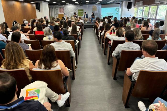 Encontro de dois dias, promovido pela Sedac, em Porto Alegre, alinha conhecimentos sobre políticas públicas culturais