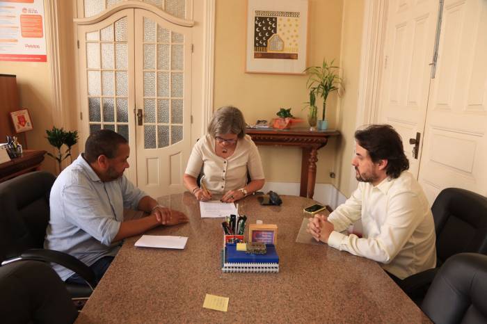 Revitalização do prédio da antiga Secretaria de Finanças, em frente à Prefeitura, terá restauro da cobertura como pontapé inicial