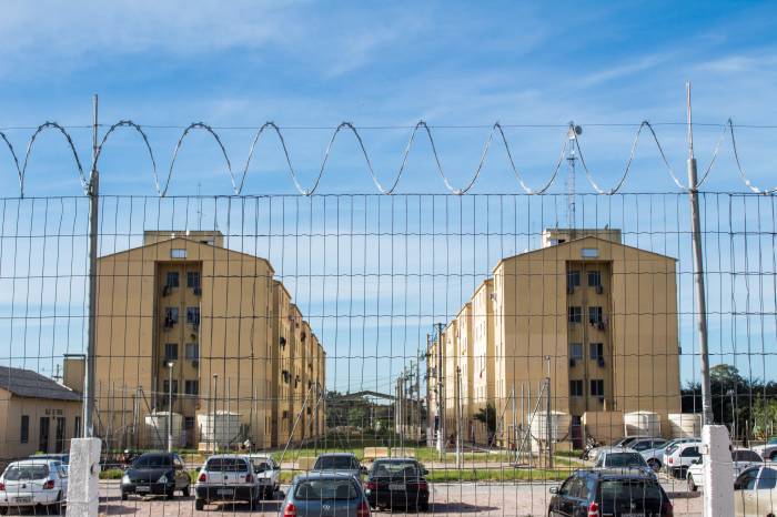 A omissão de denuncia em caso de violência vai gerar multa ao condomínio