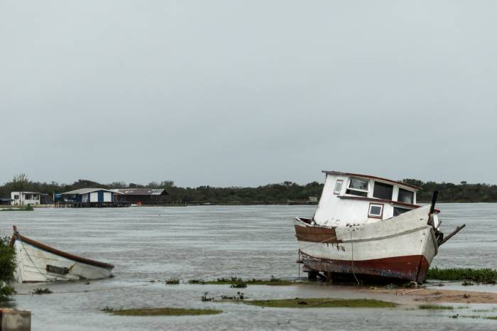 Na reunião realizada na tarde desta terça-feira (28), foi traçado plano para acolher as famílias que precisarem sair de suas casas por causa da cheia da Lagoa dos Patos