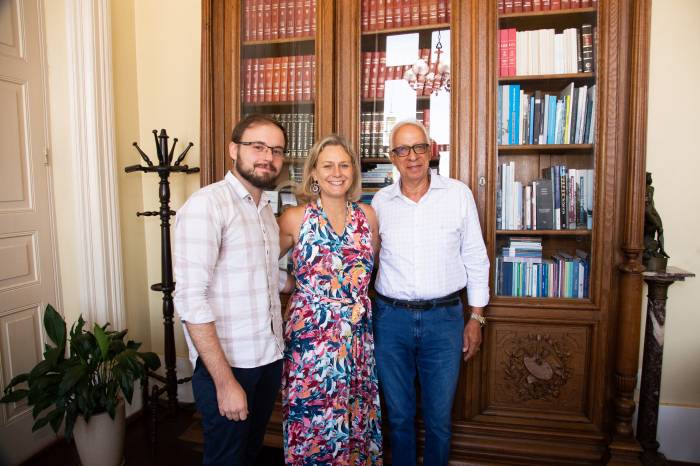 O educador José Francisco Conceição substituirá o atual secretário Matheus Castilho, que assumirá o setor de compras e licitações