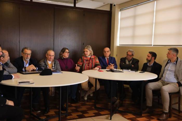 Representantes da Santa Casa, Beneficência, Hospital Espírita e São Francisco de Paula comunicaram à população sobre a busca por recursos, devido à dificuldade enfrentada para manutenção dos serviços oferecidos pelo SUS