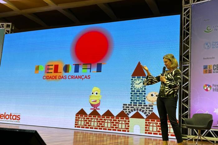 Prefeita expôs ações desenvolvidas pelo Município, como o Comitê Municipal das Crianças e as Rotas da Primeira Infância