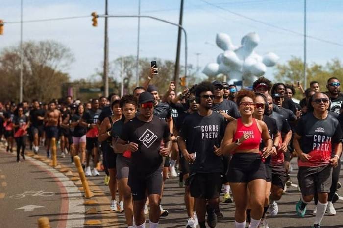 Feiras de rua, roda de samba e atividades físicas acontecem na Praça Coronel Pedro Osório, no Largo do Mercado, na Esplanada e no Centro Histórico