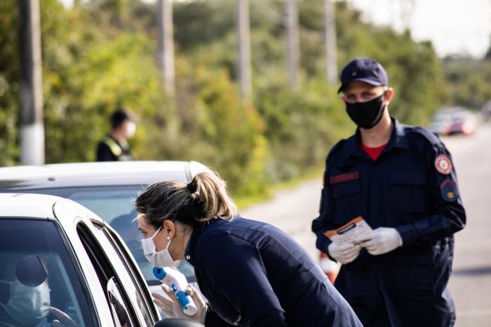 Ação das forças de segurança do município foi neste domingo (24), com participação de profissionais de saúde e bombeiros civis voluntários