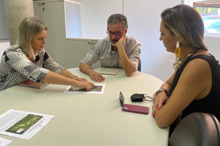 Chefe do Executivo e reitora da Universidade estiveram reunidas no ICMBio para defender projeto de preservação em área do Pontal da Barra