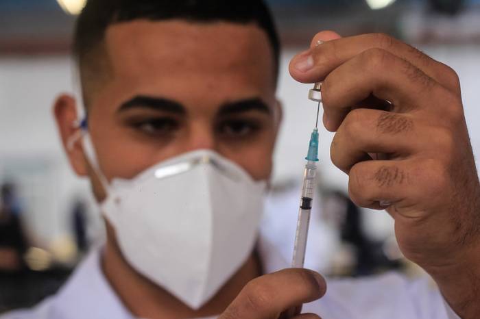Prefeitura alerta para importância da imunização contra influenza pelo fato de reduzir o risco de complicações respiratórias e diminuir a internação hospitalar