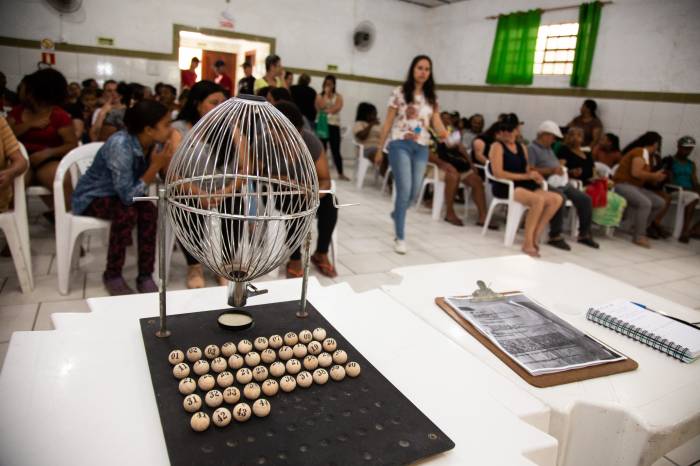 Moradores do novo loteamento puderam escolher a casa em que vão morar