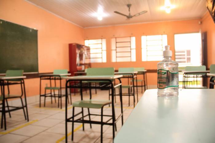 Escolas já estão preparadas com equipamentos necessários e capacitações. Retorno gradativo seguiu um cronograma estabelecido pela Prefeitura em conjunto com a Secretaria de Educação e Desporto e equipes diretivas