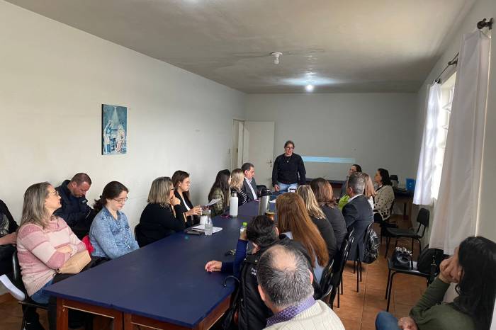 Encontro promovido pela Prefeitura tratou sobre a possibilidade de criação de uma relação regional de medicamentos, a fim de reduzir a judicialização
