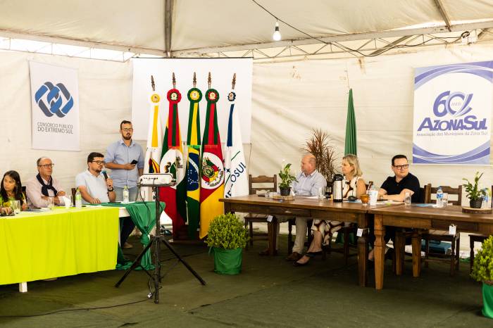 Encontro na cidade de Pinheiro Machado oficializou a ação judicial da Azonasul contra o aumento nas tarifas de pedágio