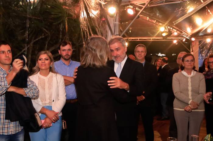 Prefeita Paula prestigiou o evento no qual a nova diretoria foi anunciada. Evento também marcou os 90 anos da instituição