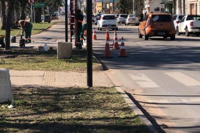 Entroncamento com a rua Tenente Lira é beneficiado com o equipamento que já está em funcionamento